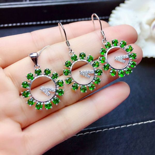 meibapj natural diopside gemstone flower earrings and necklace for women real 925 sterling silver green stone fine jewelry set, Black
meibapj natural diopside gemstone flower earrings and necklace for women real 925 sterling silver green stone fine jewelry set, Black