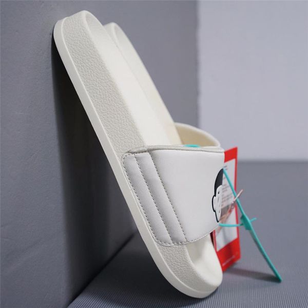 new arival hot sale couple designer slippers men and women high quality designer scuffs summer new fashion couple fashion sandals 36-45
new arival hot sale couple designer slippers men and women high quality designer scuffs summer new fashion couple fashion sandals 36-45