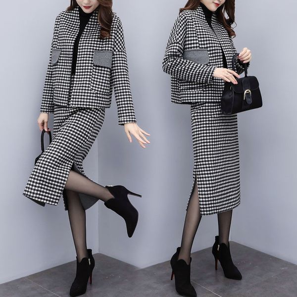 office laides autumn winter designer suit set women's woolen plaid loose coats short and slim long skirt suits set ns968, White;black
office laides autumn winter designer suit set women's woolen plaid loose coats short and slim long skirt suits set ns968, White;black