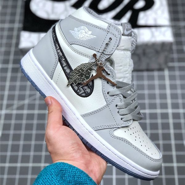 

2020 новое лучшее качество AJ 1 High OG x Dior Oblique Homme X Kaws0 By Kim Jones Повседневная обувь Air Jordan 1 баскетбольные кроссовки