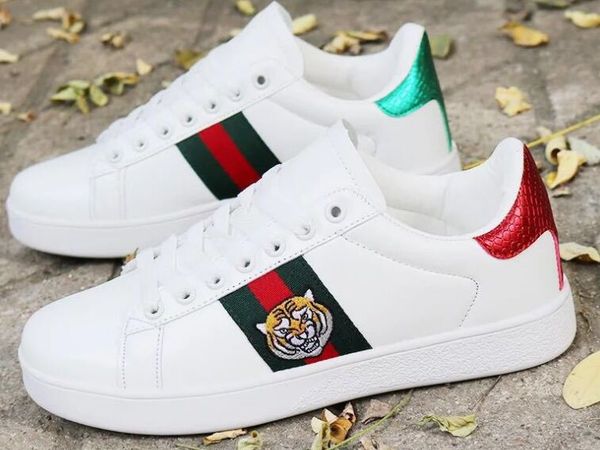 sell embroidery small white shoes men women low cut casual shoes sneakers zapatos flat shoes 36-44, Black
sell embroidery small white shoes men women low cut casual shoes sneakers zapatos flat shoes 36-44, Black