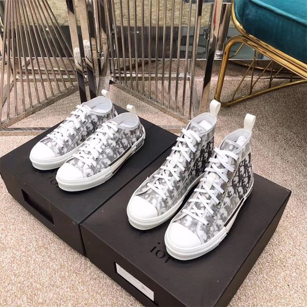 2020 high-sneakers in dÃor x kà ws by kìm jones with fashion design classic oblìque printing logos men women basketball shoes skate shoes
2020 high-sneakers in dÃor x kà ws by kìm jones with fashion design classic oblìque printing logos men women basketball shoes skate shoes
