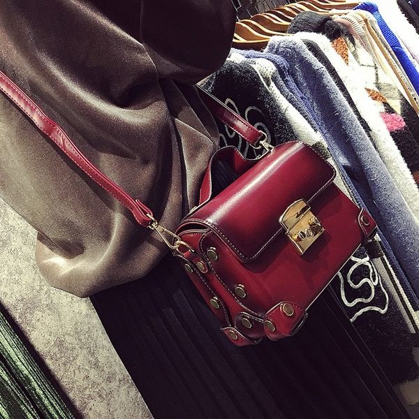 2019 новые женские сумки на ремне высокого качества pu женщины сумки женщины посланника моды chic handy small square
2019 новые женские сумки на ремне высокого качества pu женщины сумки женщины посланника моды chic handy small square