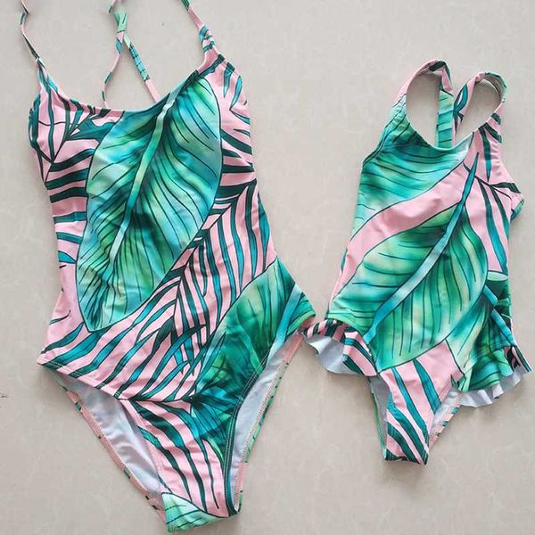 mother and daughter print one piece swimsuit mommy&babe swimwear mom kid family matching outfits bathing suits bikini
mother and daughter print one piece swimsuit mommy&babe swimwear mom kid family matching outfits bathing suits bikini