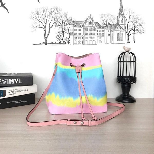 2020 luxury designer bag women handbags neonoe bags drawstring bucket bags fashion shoulder bag tote designer crossbody bag
2020 luxury designer bag women handbags neonoe bags drawstring bucket bags fashion shoulder bag tote designer crossbody bag