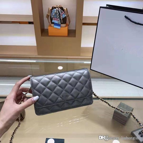 the 2020 new ling from chain mini of ladle bag oblique cross one shoulder genuine leather handbag bucket woman luxury women handbags
the 2020 new ling from chain mini of ladle bag oblique cross one shoulder genuine leather handbag bucket woman luxury women handbags