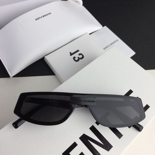 new gm man or women eyeware sunglasses classic men retro uv400 for cold, White;black
new gm man or women eyeware sunglasses classic men retro uv400 for cold, White;black