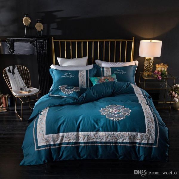 designer luxury bedding sets logo print bedding supplies dovet set in 4pc check and dovet cover and pillow cases bedding supplies
designer luxury bedding sets logo print bedding supplies dovet set in 4pc check and dovet cover and pillow cases bedding supplies