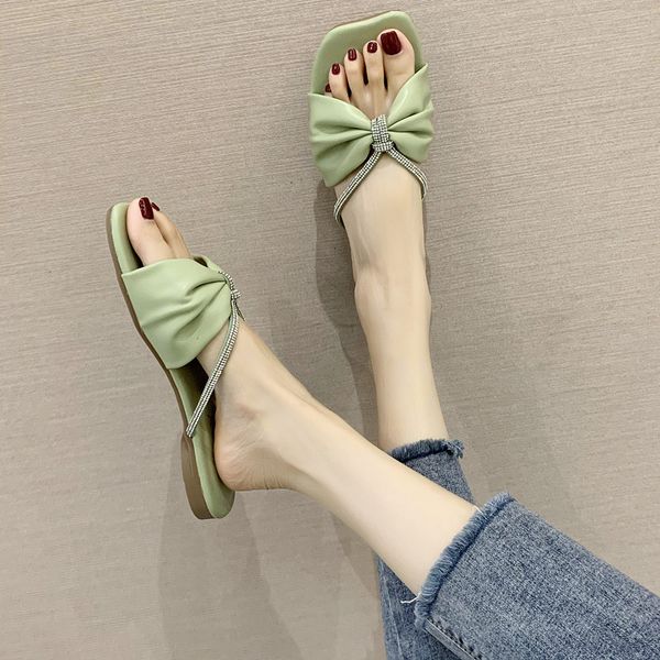 slippers casual shoes woman 2020 slipers women glitter slides shale female beach new soft jelly summer flat sabot rubber, Black
slippers casual shoes woman 2020 slipers women glitter slides shale female beach new soft jelly summer flat sabot rubber, Black