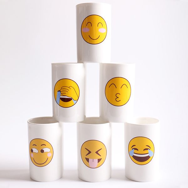6 дизайнов с милым улыбающимся лицом emoji mug фарфоровая какашка с дерьмом из мультфильма забавно и грустно прохладная пара кружки кофейные
6 дизайнов с милым улыбающимся лицом emoji mug фарфоровая какашка с дерьмом из мультфильма забавно и грустно прохладная пара кружки кофейные