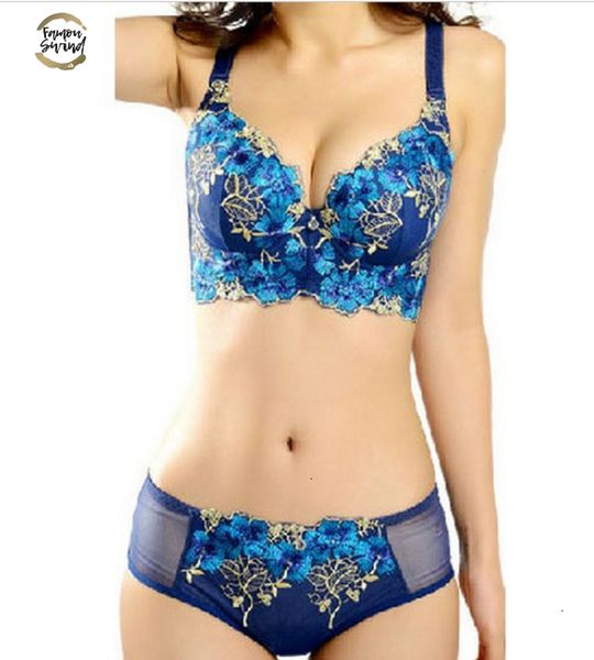 quality high deep v brand big size push up bra set floral embroidery lace women underwear set bra and panties 32-38abcd, Red;black
quality high deep v brand big size push up bra set floral embroidery lace women underwear set bra and panties 32-38abcd, Red;black