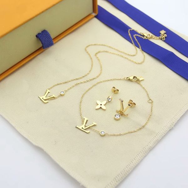 евѬопа амеѬика мода ил велиѬне набоѬ леди женин один алмаз v инииал аѬ, Black
евѬопа амеѬика мода ил велиѬне набоѬ леди женин один алмаз v инииал аѬ, Black