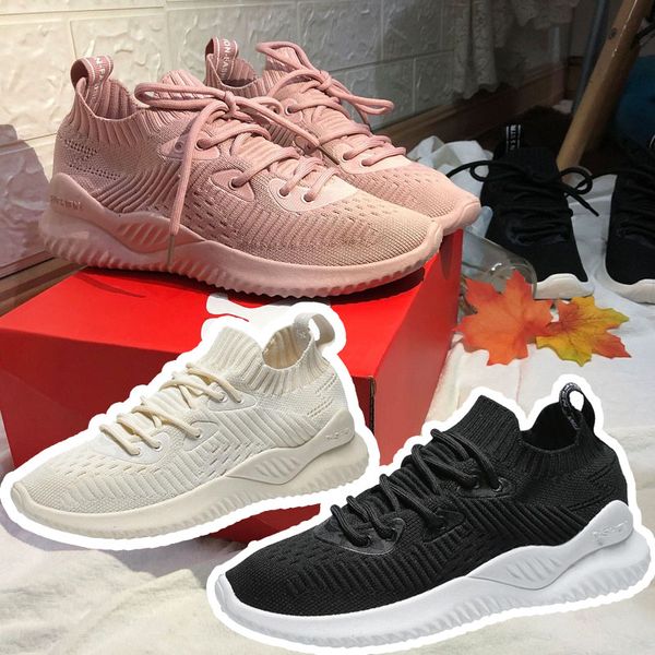 2020 womens sports and leisure shoes non slip rubber sole fashion runing shoes soft soles black/gray/white sizes 35-40 a1001
2020 womens sports and leisure shoes non slip rubber sole fashion runing shoes soft soles black/gray/white sizes 35-40 a1001