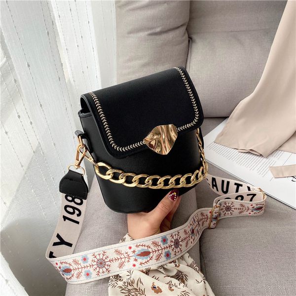 high-quality leather women bucket bags vintage casual wide shoulder strap women shoulder crossbody bags fashion female handbags
high-quality leather women bucket bags vintage casual wide shoulder strap women shoulder crossbody bags fashion female handbags