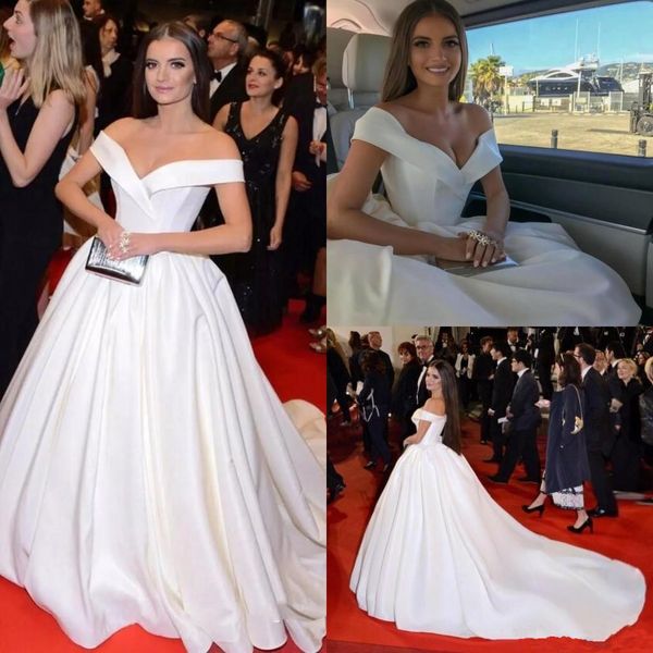 red carpet wedding dresses long satin off the shoulder a line celebrity bridal dress back zipper special occasion dresses party gowns, White
red carpet wedding dresses long satin off the shoulder a line celebrity bridal dress back zipper special occasion dresses party gowns, White