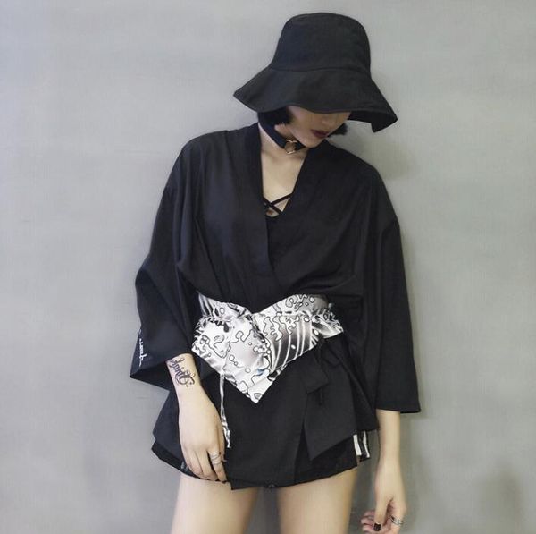 japanese kimono summer cardigan kimono yukata woman man black summer loose handsome outer garment, Red
japanese kimono summer cardigan kimono yukata woman man black summer loose handsome outer garment, Red
