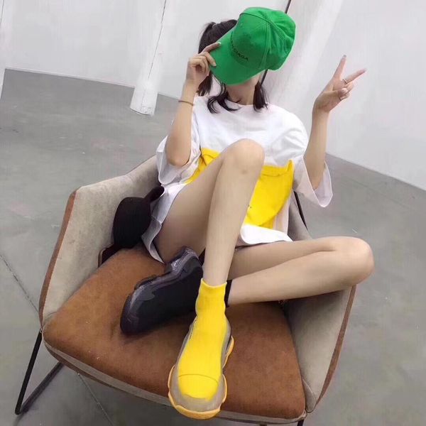 2019 designer shoes triple s for men women sneakers pairs 17fw black white mens trainers platform casual sock dad shoe increasing sneaker
2019 designer shoes triple s for men women sneakers pairs 17fw black white mens trainers platform casual sock dad shoe increasing sneaker