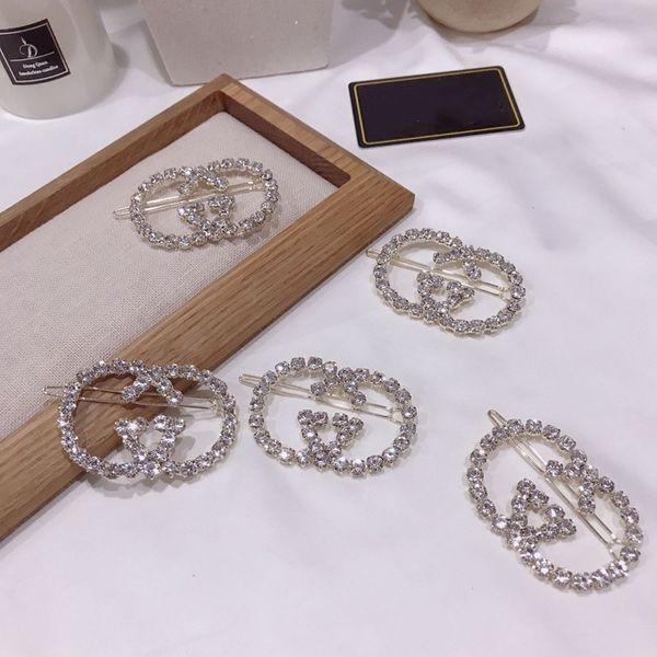 2020 новые дамы горный хрусталь письмо g заколка для волос bling bling письмо заколки подарок партии мода аксессуары для волос, Gray
2020 новые дамы горный хрусталь письмо g заколка для волос bling bling письмо заколки подарок партии мода аксессуары для волос, Gray