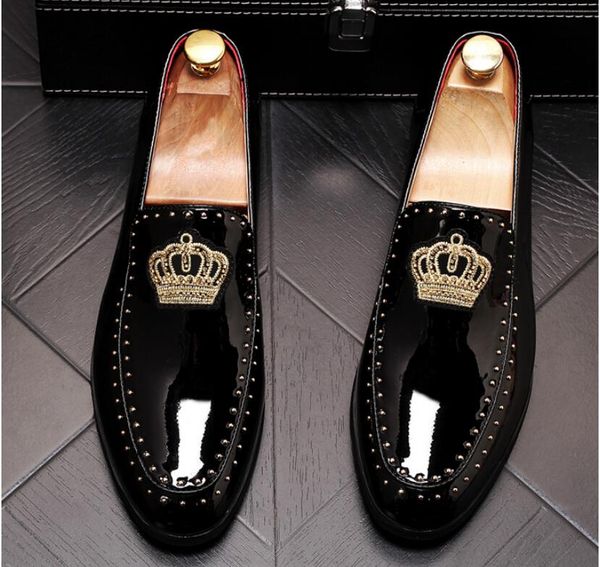 british style embroidery crown dress gentleman wedding shoes male homecoming charming glitter pointed toe evening groom prom flats 37-44, Black
british style embroidery crown dress gentleman wedding shoes male homecoming charming glitter pointed toe evening groom prom flats 37-44, Black