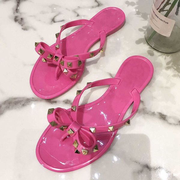 2020 new sandal europe and us summer cool slippers new fashion flip flops bow sandals decorated with rivets beach sandals ing, Black
2020 new sandal europe and us summer cool slippers new fashion flip flops bow sandals decorated with rivets beach sandals ing, Black