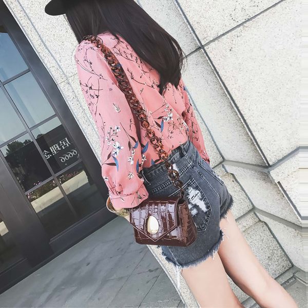 fashion women crossbody waist bag shoulder large chain stone phone bag buckle stone pattern solid color crossbody pocket newf910
fashion women crossbody waist bag shoulder large chain stone phone bag buckle stone pattern solid color crossbody pocket newf910
