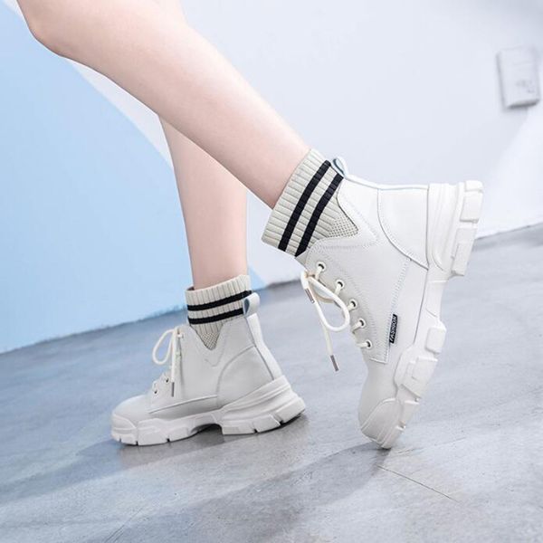 new women running shoes triple black all-match fashion womens boots trainer breathable pure white sport sneaker ing
new women running shoes triple black all-match fashion womens boots trainer breathable pure white sport sneaker ing