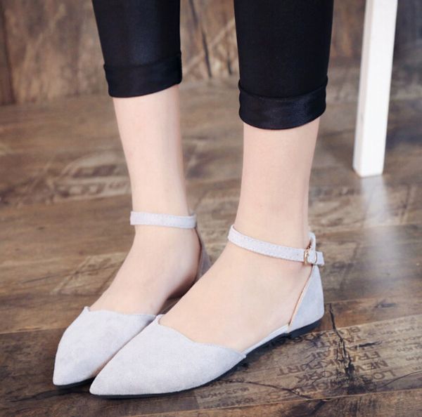 2020 spring and summer new flat sandals women's fashion pointed shallow mouth single shoes korean version of the wild mother shoes fash, Black
2020 spring and summer new flat sandals women's fashion pointed shallow mouth single shoes korean version of the wild mother shoes fash, Black