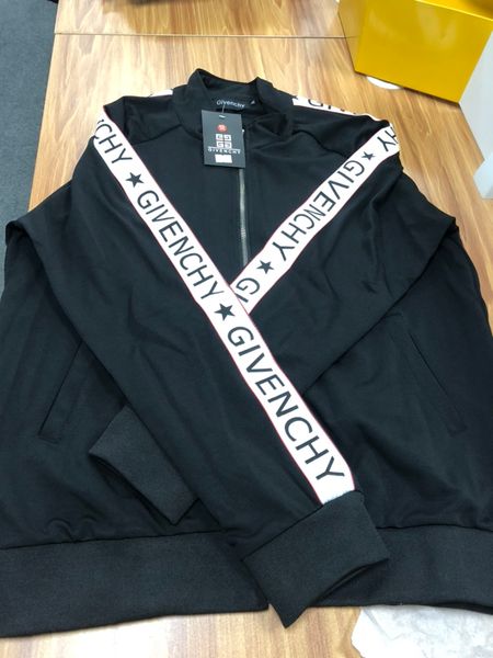 men designer tracksuits autumn two piece sweat suits brand designer mens tracksuits jogger suits jacket + pants sets sporting suit, Gray
men designer tracksuits autumn two piece sweat suits brand designer mens tracksuits jogger suits jacket + pants sets sporting suit, Gray