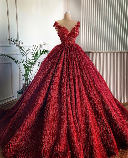 2019 dark red lace appiqued prom dresses luxury quinceanera evening gown with feathers vintage plus size ball gown formal party gown cph034, Black
2019 dark red lace appiqued prom dresses luxury quinceanera evening gown with feathers vintage plus size ball gown formal party gown cph034, Black