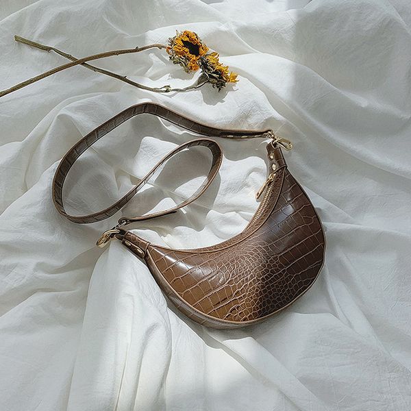 women crossbody bag fashion crocodile half moon saddle bags pu leather shoulder bags for female handbags designer candy colors
women crossbody bag fashion crocodile half moon saddle bags pu leather shoulder bags for female handbags designer candy colors