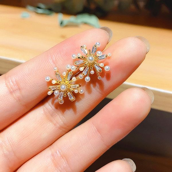 bouquet stud earrings for women birthday party gold pearls earrings blossom style ear studs female jewelry trendy new, Golden;silver
bouquet stud earrings for women birthday party gold pearls earrings blossom style ear studs female jewelry trendy new, Golden;silver
