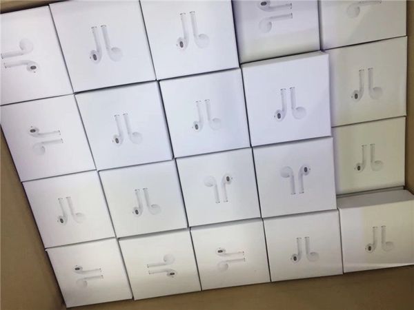 2019 new airpod wirele bluetooth connection earphone mobile phone head et a good quality 
2019 new airpod wirele bluetooth connection earphone mobile phone head et a good quality