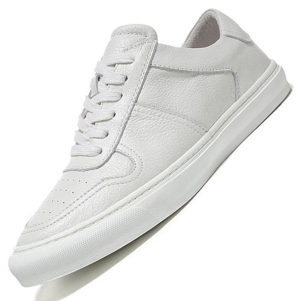 simple white men casual shoes luxury vogue fashion black white sneakers men 111% cow leather breathable soft walking footwear
simple white men casual shoes luxury vogue fashion black white sneakers men 111% cow leather breathable soft walking footwear