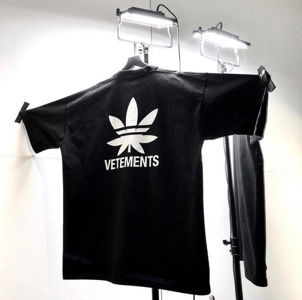vetemetns 20ss 1:1 version black maria tees men women shamrock printed t-shirt hiphop oversized men cotton t shirt t200420, White;black
vetemetns 20ss 1:1 version black maria tees men women shamrock printed t-shirt hiphop oversized men cotton t shirt t200420, White;black
