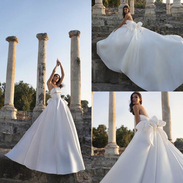 2020 elegant simple wedding dresses a line sweep train strapless bow satin wedding dress ruffles custom made garden robes de mariée, White
2020 elegant simple wedding dresses a line sweep train strapless bow satin wedding dress ruffles custom made garden robes de mariée, White