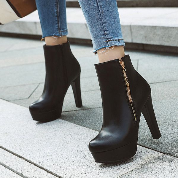 autumn women boots platform square high heel ankle boots woman round toe winter fashion female shoes black white
autumn women boots platform square high heel ankle boots woman round toe winter fashion female shoes black white