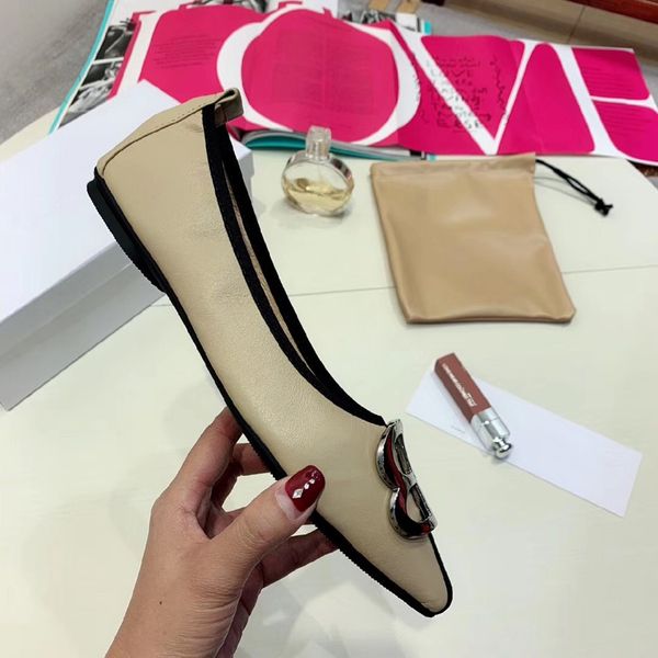 with box sneaker casual shoes trainers fashion sports shoes leather boots sandals slippers vintage air for woman b1602, Black
with box sneaker casual shoes trainers fashion sports shoes leather boots sandals slippers vintage air for woman b1602, Black