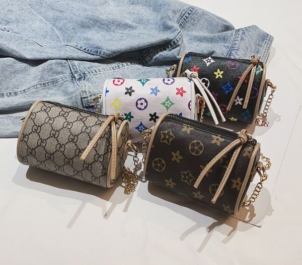 fashion girls print handbag 2019 new letter tassel children Beach single-shoulder Bags Korean messenger bag wholesale, Black
fashion girls print handbag 2019 new letter tassel children Beach single-shoulder Bags Korean messenger bag wholesale, Black