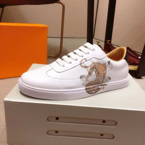 fashion brand strawberry designer shoes men designer sneakers rhyton vintage casual shoes with box, Black
fashion brand strawberry designer shoes men designer sneakers rhyton vintage casual shoes with box, Black