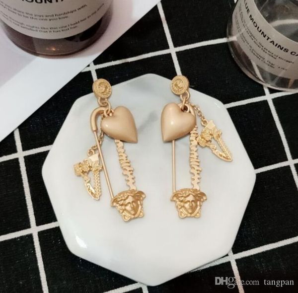 europe and the united states personality catwalk models retro van metal round people avatar pin pendant female love earrings earrings, Gray
europe and the united states personality catwalk models retro van metal round people avatar pin pendant female love earrings earrings, Gray