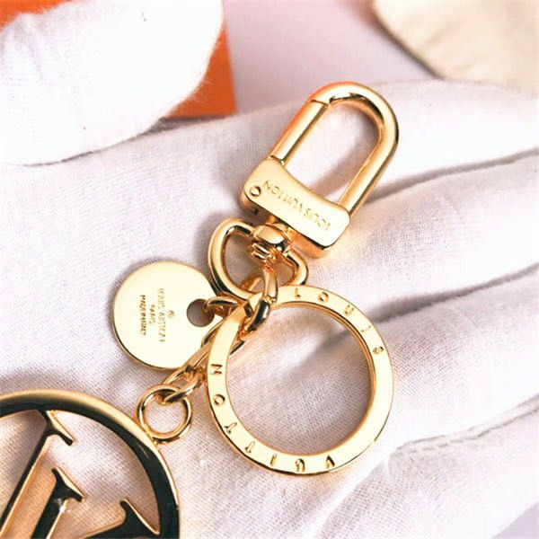 2020european and american export source pendant key chain epidemic prevention mascot, Silver
2020european and american export source pendant key chain epidemic prevention mascot, Silver