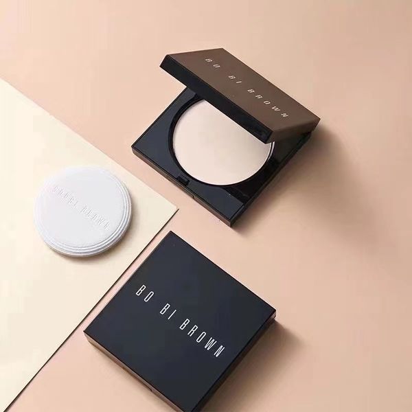 Известный бренд Боби коричневый Пудра цвет 1 # 5 # Пудра лицо макияж порошок
Известный бренд Боби коричневый Пудра цвет 1 # 5 # Пудра лицо макияж порошок