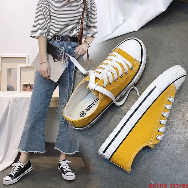 te13 man spring casual shoes breathable light men lace-up new women s leather shoes wild personality shoes fashion big size 39-46
te13 man spring casual shoes breathable light men lace-up new women s leather shoes wild personality shoes fashion big size 39-46