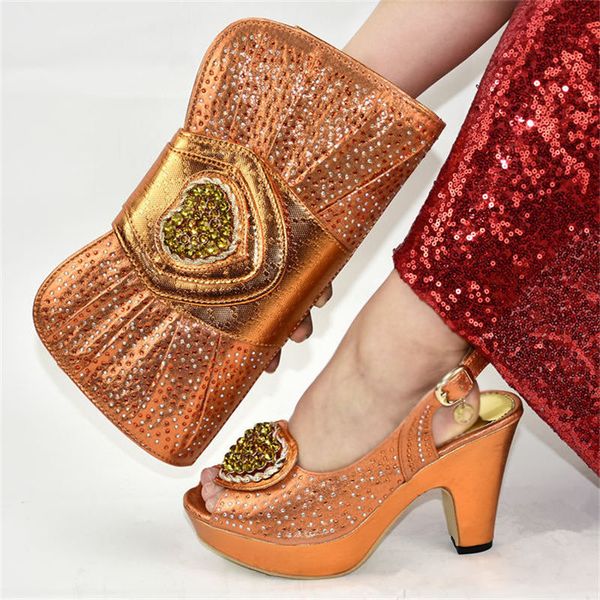 selling african laies shoes and purse set fashion rhinestone pumps shoes and bag set for party 5colors on stock df-102, Black
selling african laies shoes and purse set fashion rhinestone pumps shoes and bag set for party 5colors on stock df-102, Black