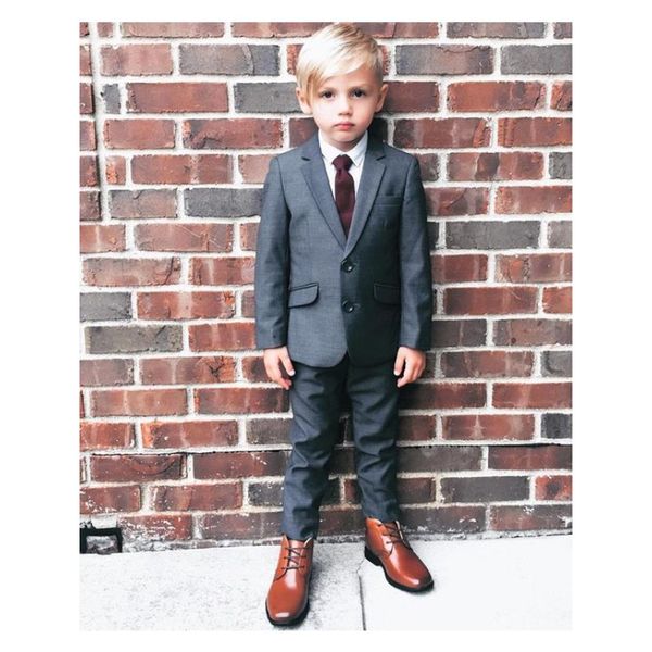 2019 black boy wedding tuxedos notched lapel two buttons boys suits slim fit ring bearer suits (jacket+pants+tie)
2019 black boy wedding tuxedos notched lapel two buttons boys suits slim fit ring bearer suits (jacket+pants+tie)
