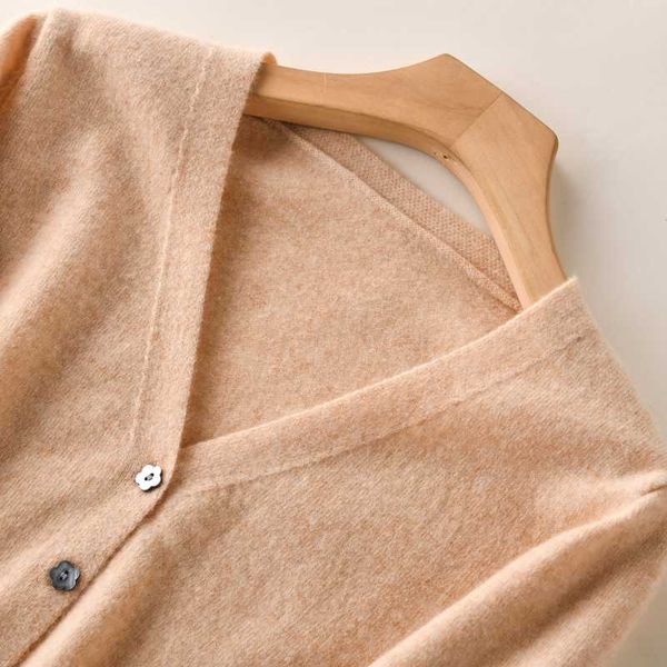 women's sweaters 100% wool knitted cardigans for woman jackets 2021 fashion v-neck long sleeve ladies soft woolen cardigan ~xxl, White;black
women's sweaters 100% wool knitted cardigans for woman jackets 2021 fashion v-neck long sleeve ladies soft woolen cardigan ~xxl, White;black