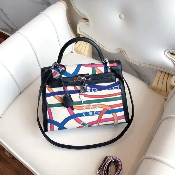 wholesale original design graffiti keily purse,3colors,25cm,togo skin handmade with wax thread,fast delivery by dhl or ems
wholesale original design graffiti keily purse,3colors,25cm,togo skin handmade with wax thread,fast delivery by dhl or ems