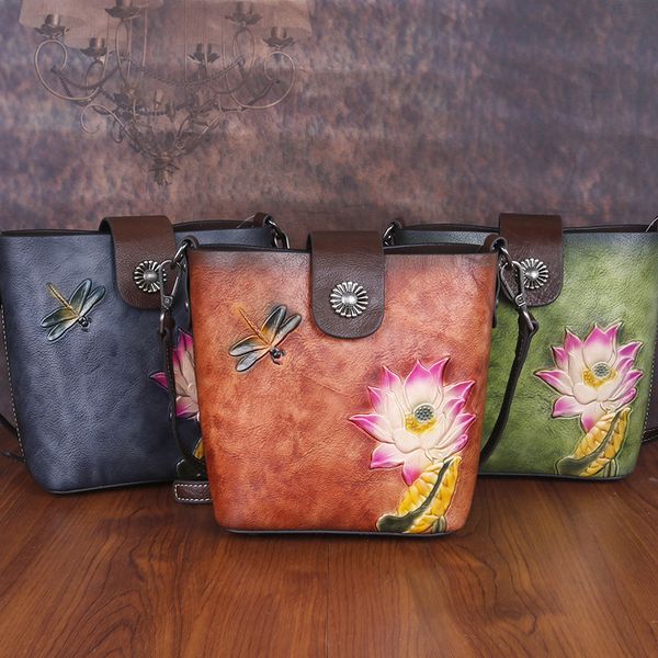 autumn and winter 2019 new fashion retro embossed women's bag one shoulder slant across three-dimensional pattern bucket bag
autumn and winter 2019 new fashion retro embossed women's bag one shoulder slant across three-dimensional pattern bucket bag
