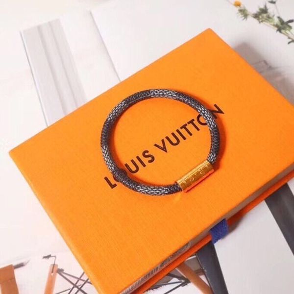 brand leather bracelets designers bangles for women men brand bangle femme feminina masculina fashion jwelry with box, Black
brand leather bracelets designers bangles for women men brand bangle femme feminina masculina fashion jwelry with box, Black