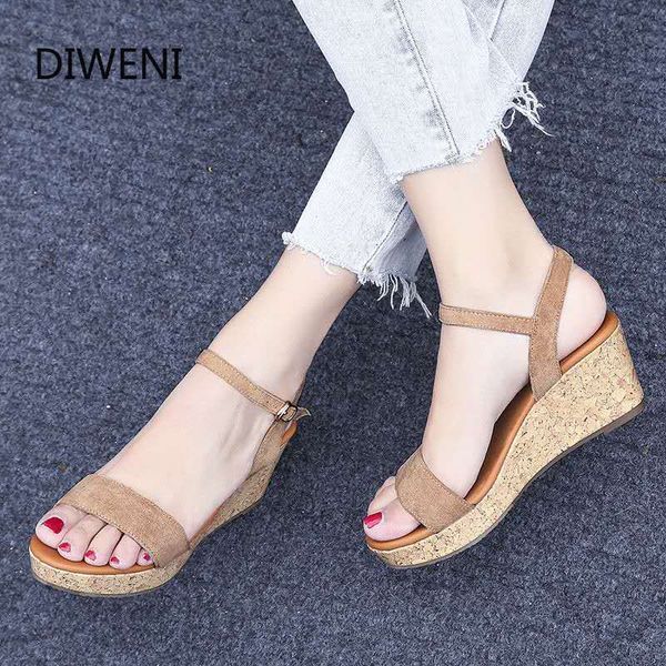 new 2020 women's sandals flat buckle wedge sandals 7cm high heels summer thick platform waterproof women's muffin, Black
new 2020 women's sandals flat buckle wedge sandals 7cm high heels summer thick platform waterproof women's muffin, Black
